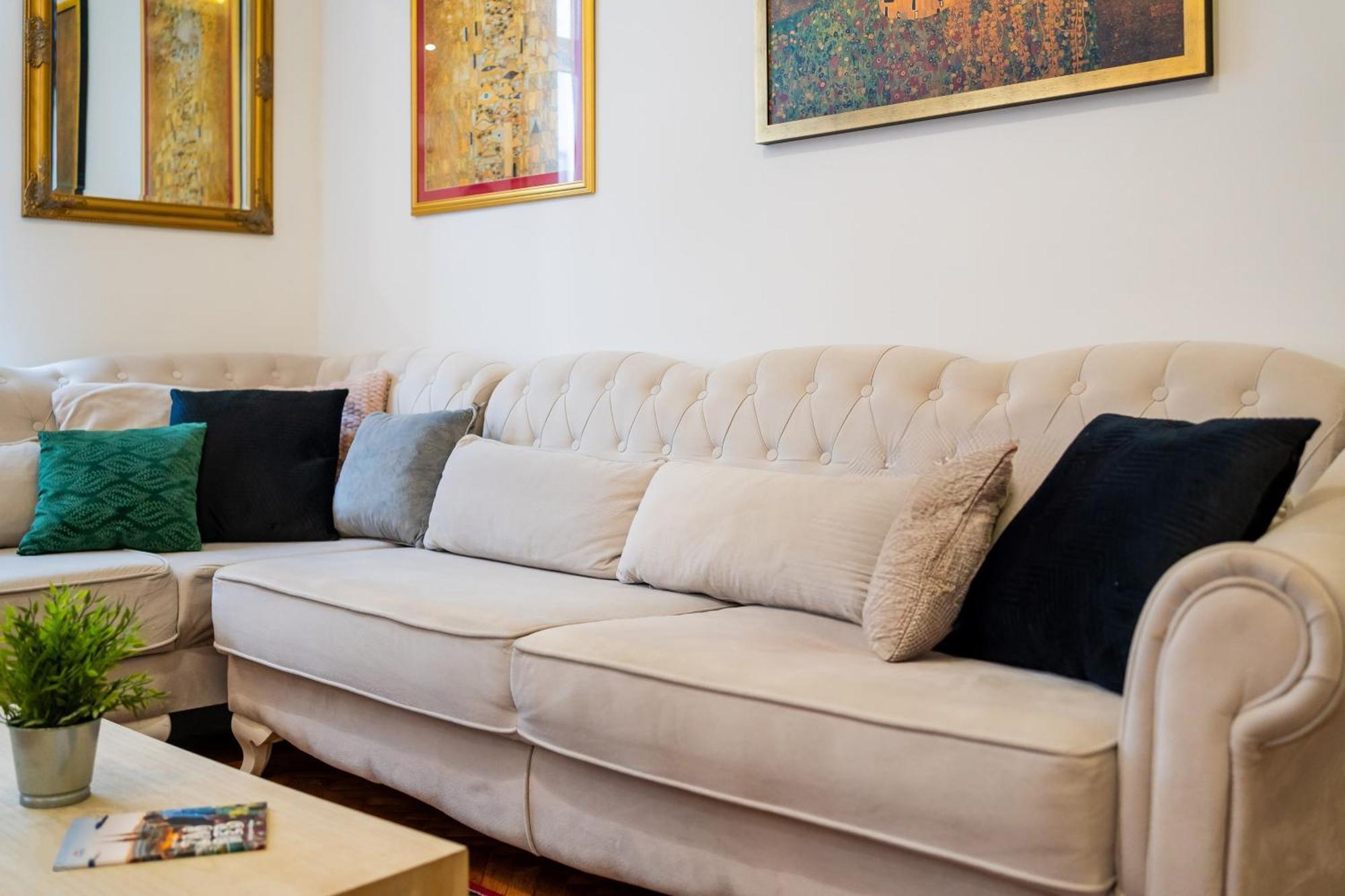 Aurelia Antik Apartments & Rooms, Zagreb City Center מראה חיצוני תמונה