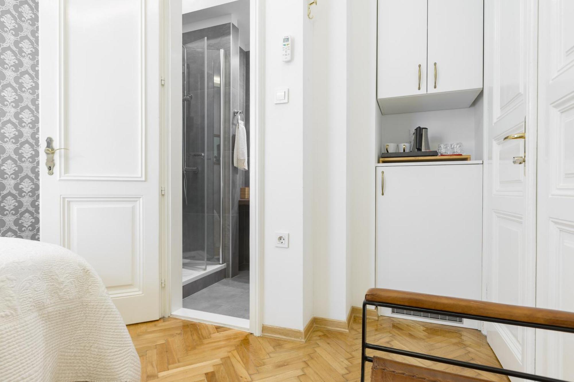 Aurelia Antik Apartments & Rooms, Zagreb City Center מראה חיצוני תמונה