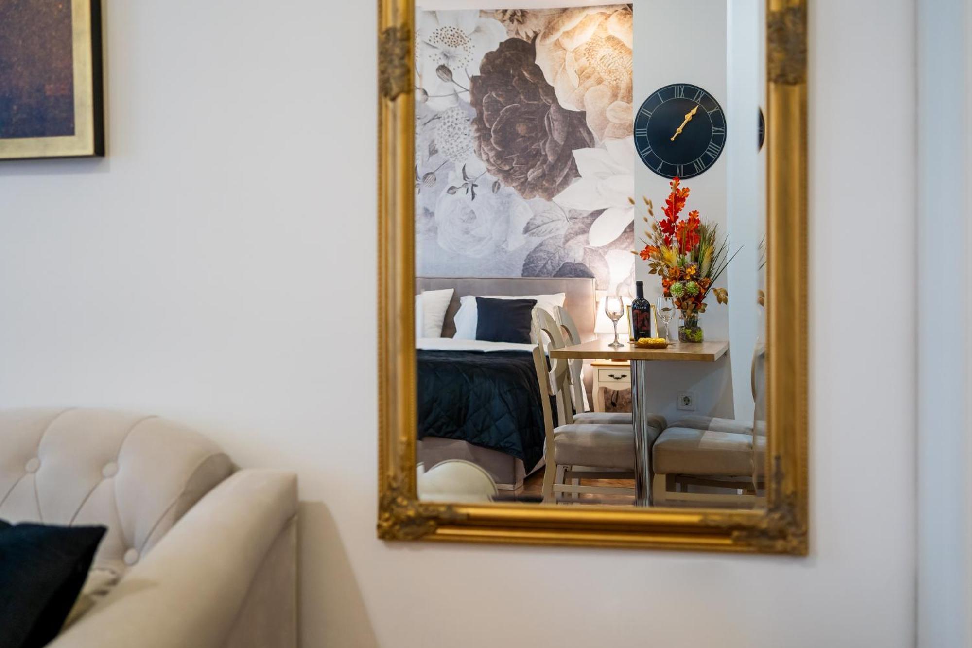 Aurelia Antik Apartments & Rooms, Zagreb City Center מראה חיצוני תמונה