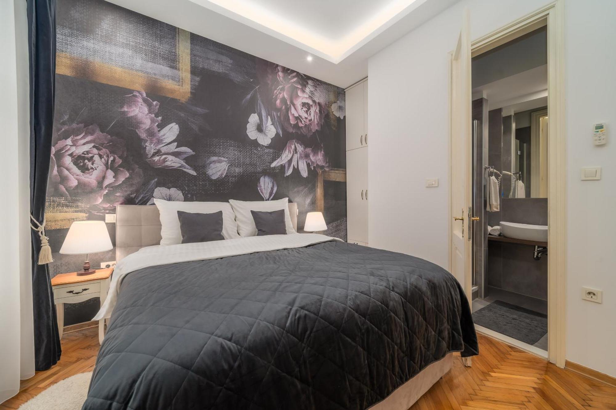 Aurelia Antik Apartments & Rooms, Zagreb City Center מראה חיצוני תמונה